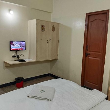 Hotel O Sri Vijaya Palace Lodging Бангалор Экстерьер фото
