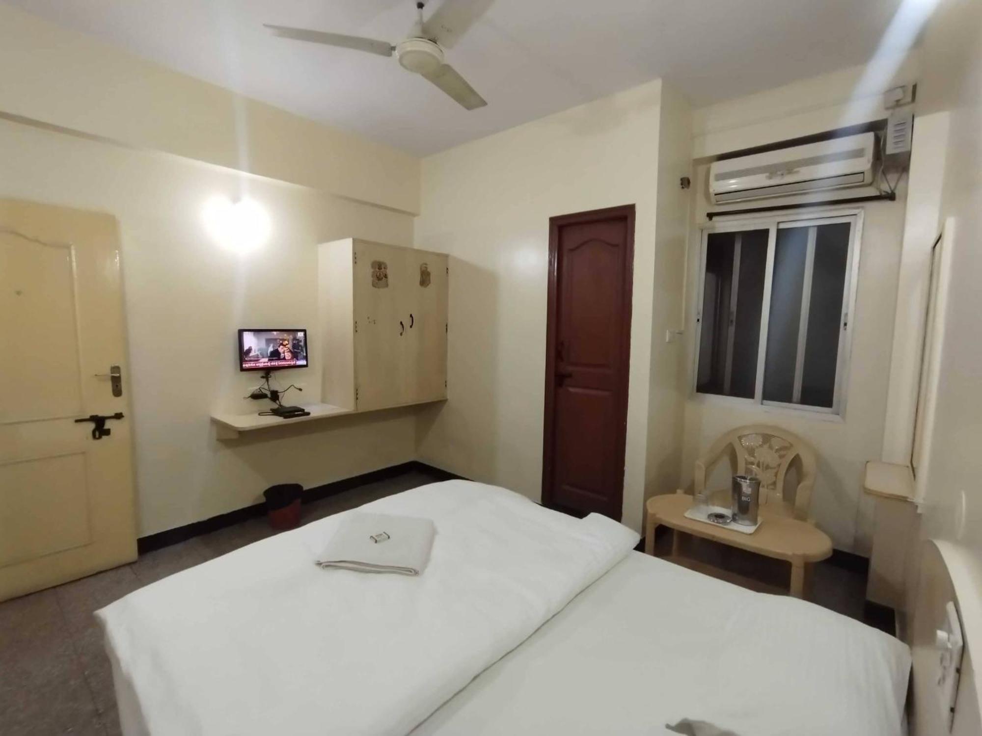 Hotel O Sri Vijaya Palace Lodging Бангалор Экстерьер фото